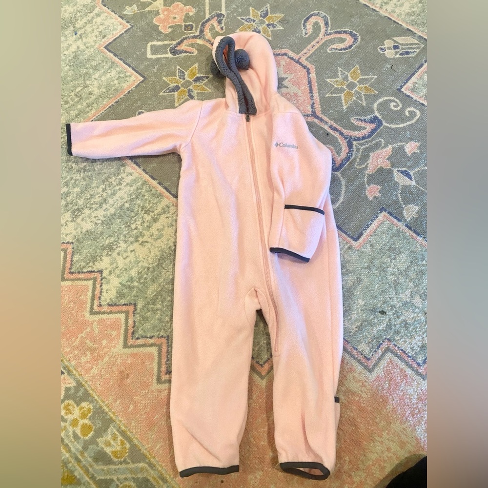 Size 18-24 mo bunting suit EUC